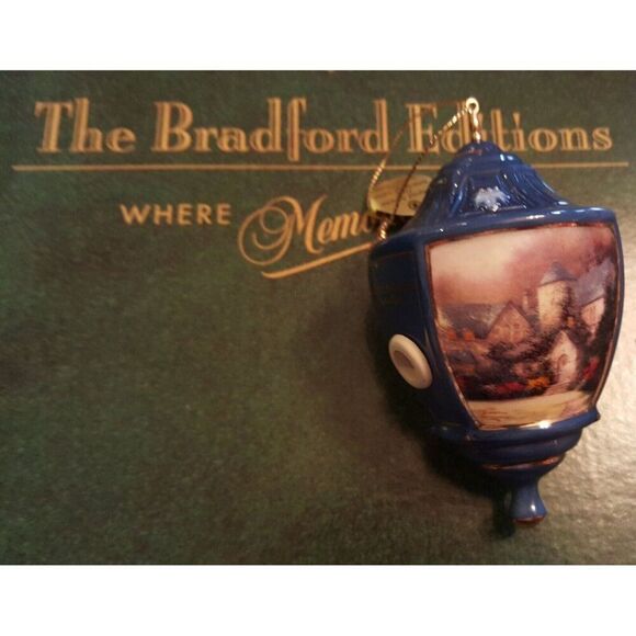 Thomas Kinkade Bradford Exchange Heirloom Ornament Lite Cover Beyond Autumn Gate - Picture 1 of 3